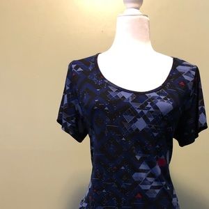 Lularoe Classic Tee Medium
